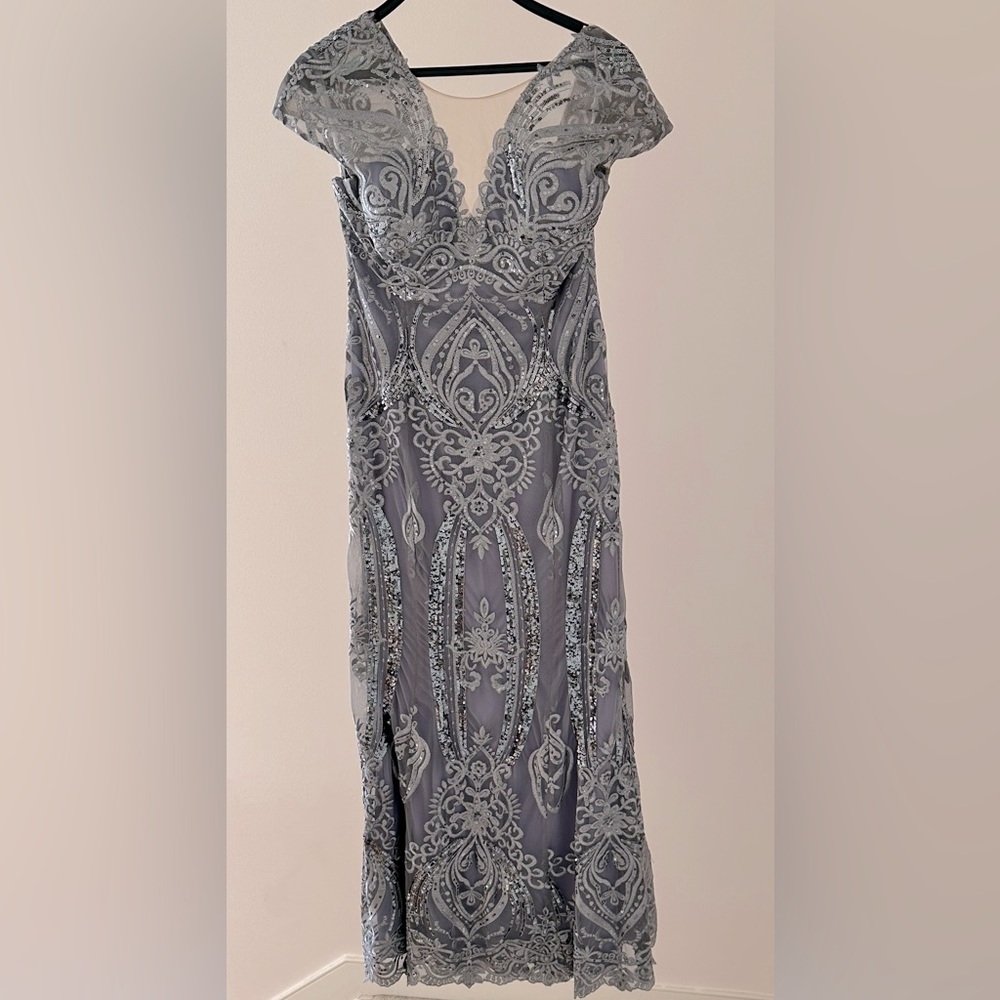 Jade Couture Silver/Gray Ling gown